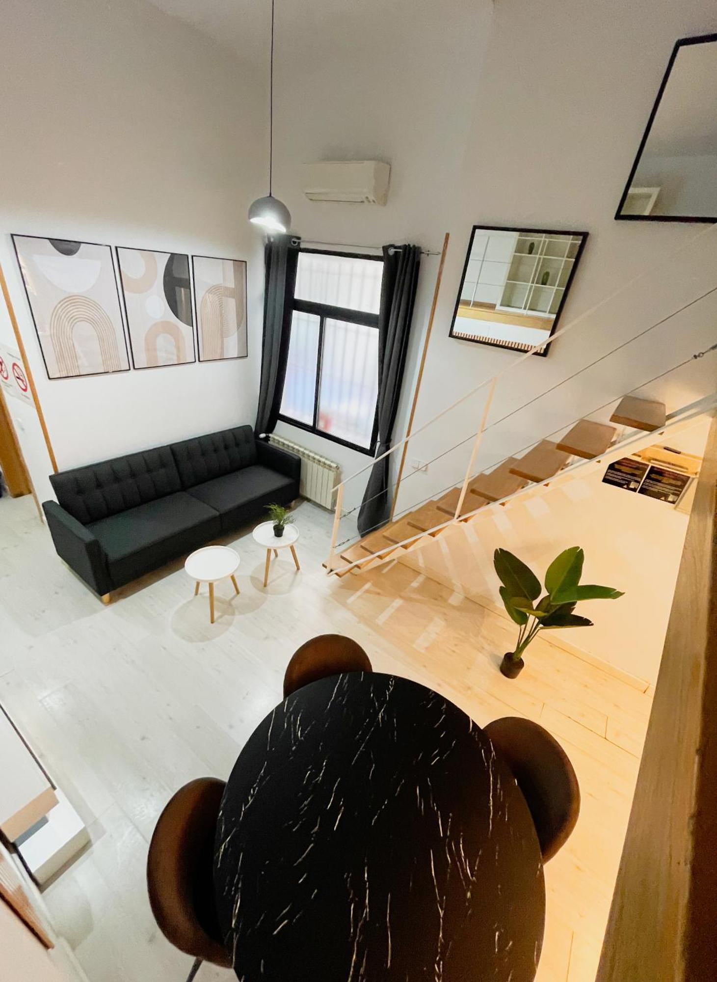 马德里Carretas Duplex Interior公寓 外观 照片