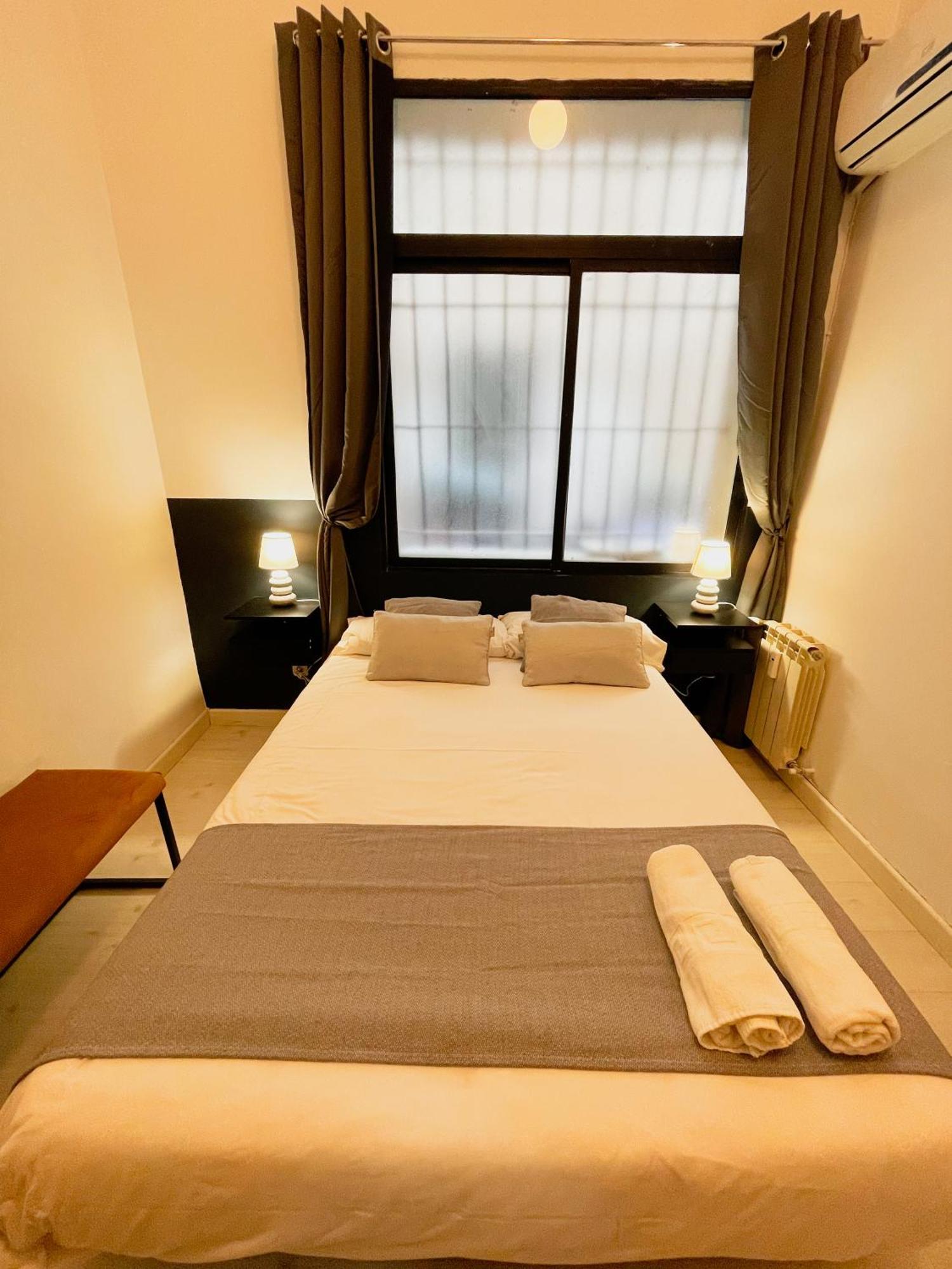 马德里Carretas Duplex Interior公寓 外观 照片